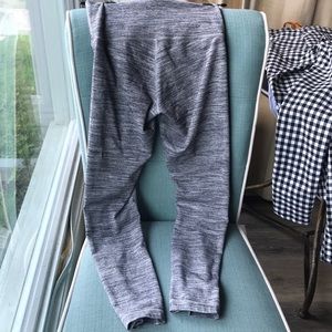 Lulu Lemon Wunder Under High Rise Cropped Legging